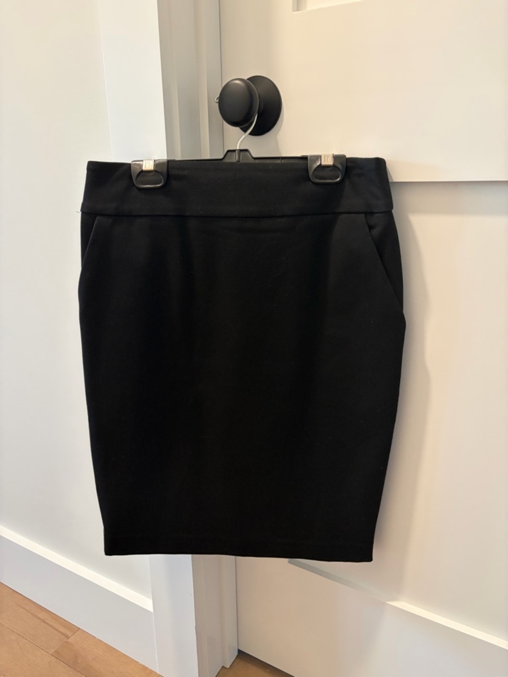 Express Black Pencil Skirt with Clean Waistband